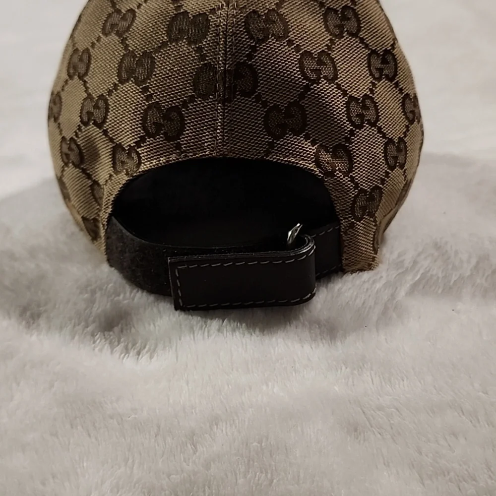 GUCCI - Picture 3 of 10